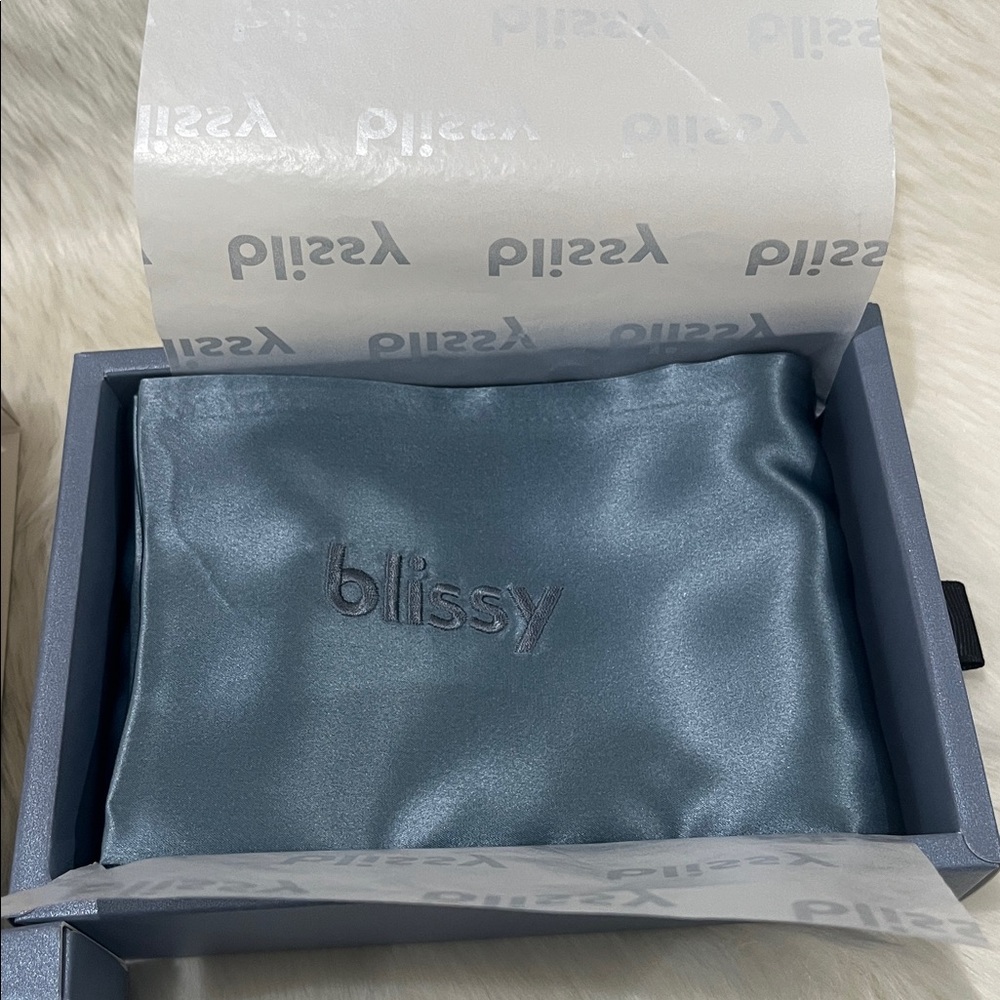 NEW Blissy Silk Pillowcase - 100% Pure Mulberry Silk - Picture 6 of 9